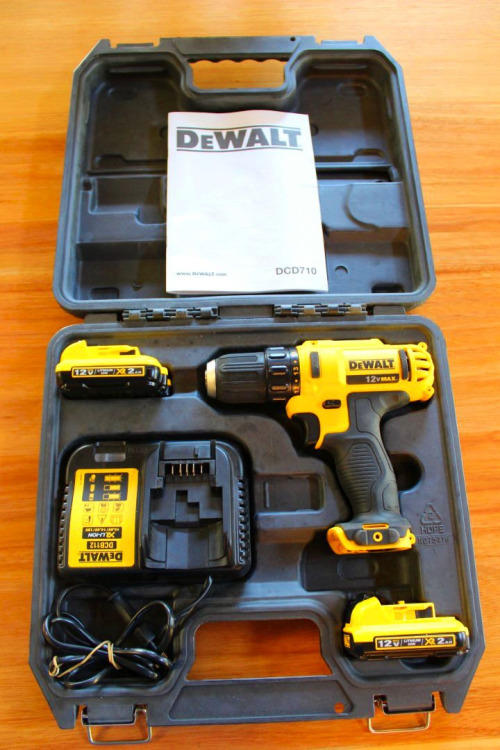 Dewalt dcd710 online charger